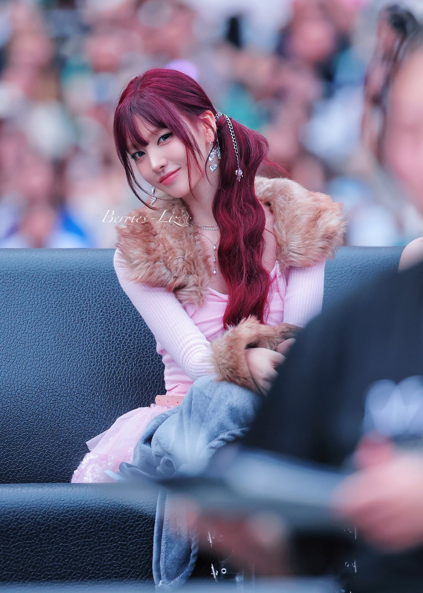 아이브 리즈 wearing PS155N